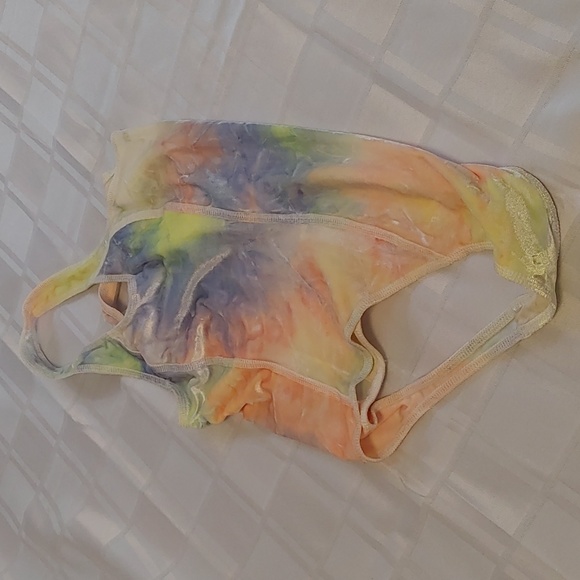 Aritzia Wilfred Free Halsey Soft Rainbow Tie Dye - Picture 9 of 9